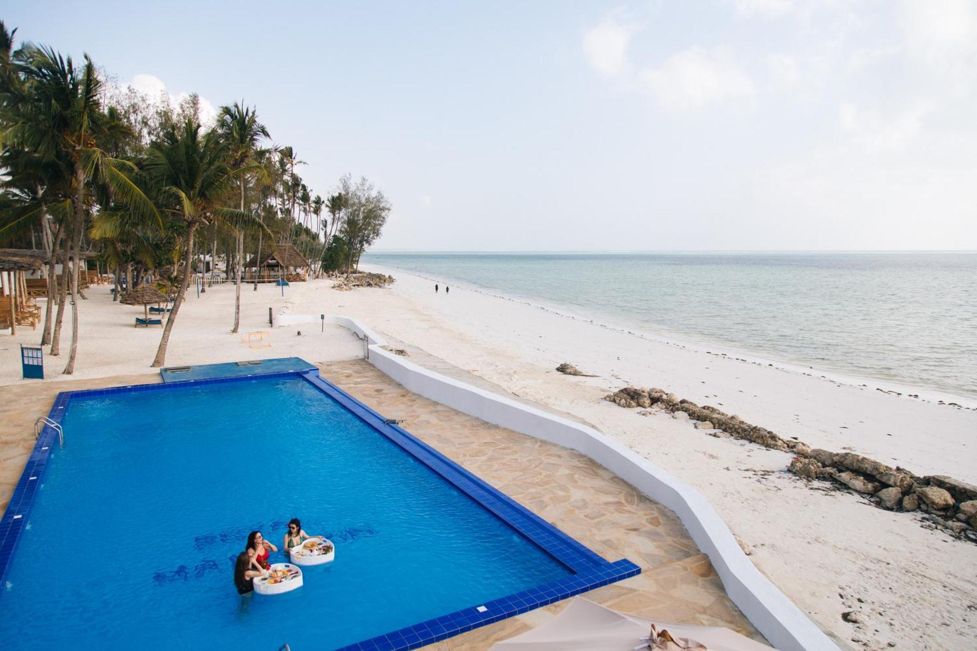 Royal Mandarin Hotel & Resort Pwani Mchangani Esterno foto
