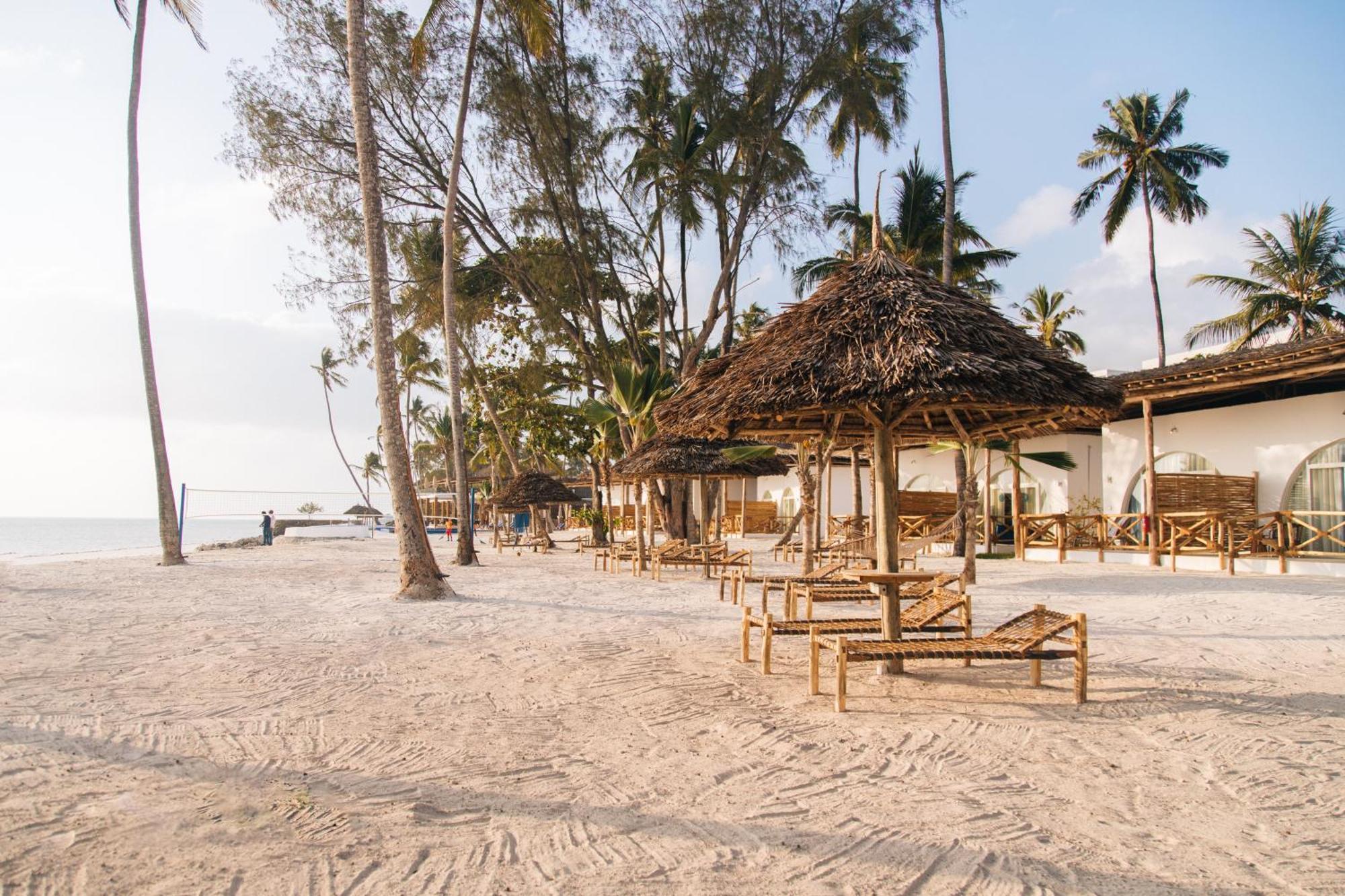 Royal Mandarin Hotel & Resort Pwani Mchangani Esterno foto