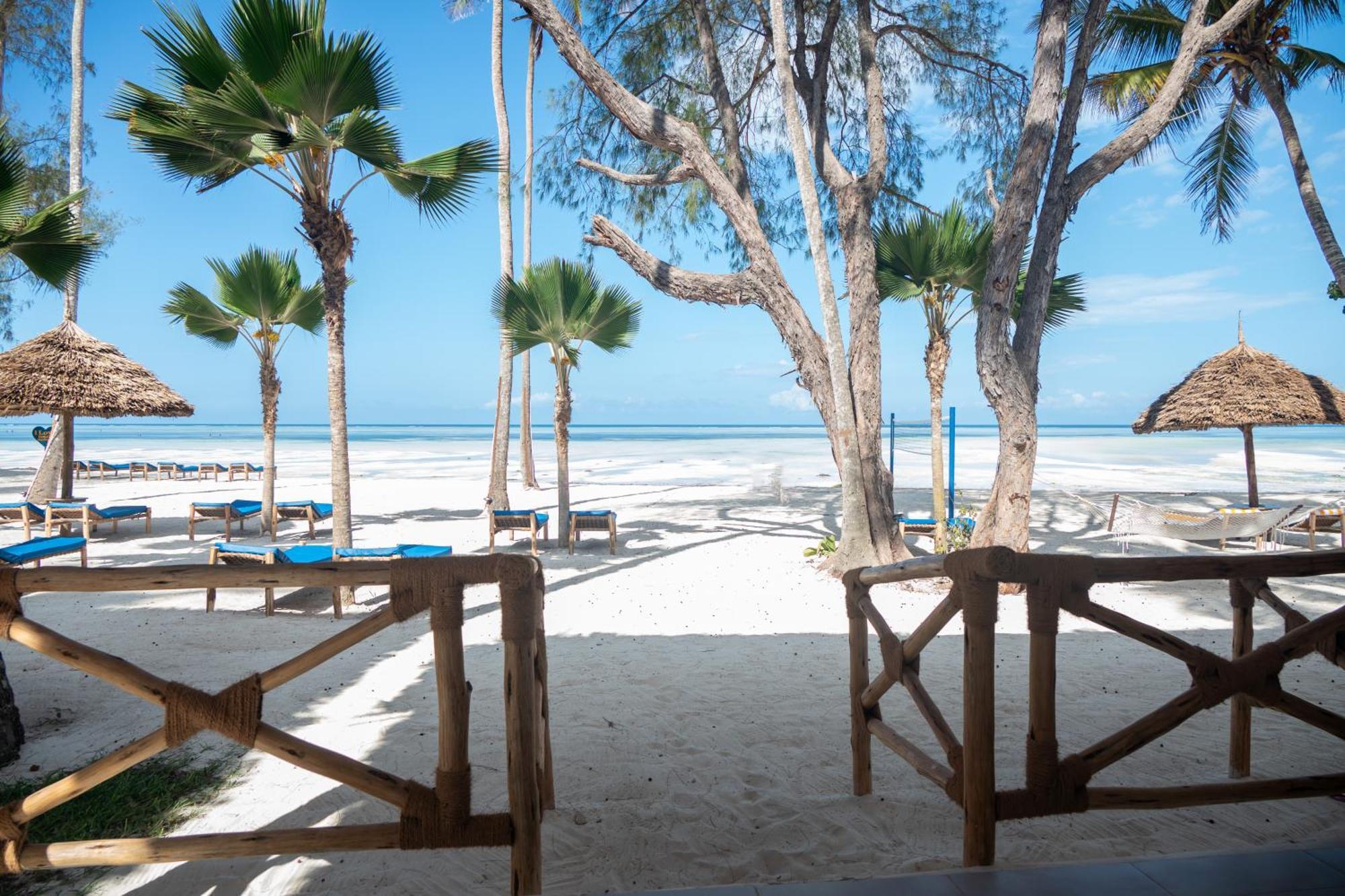 Royal Mandarin Hotel & Resort Pwani Mchangani Esterno foto
