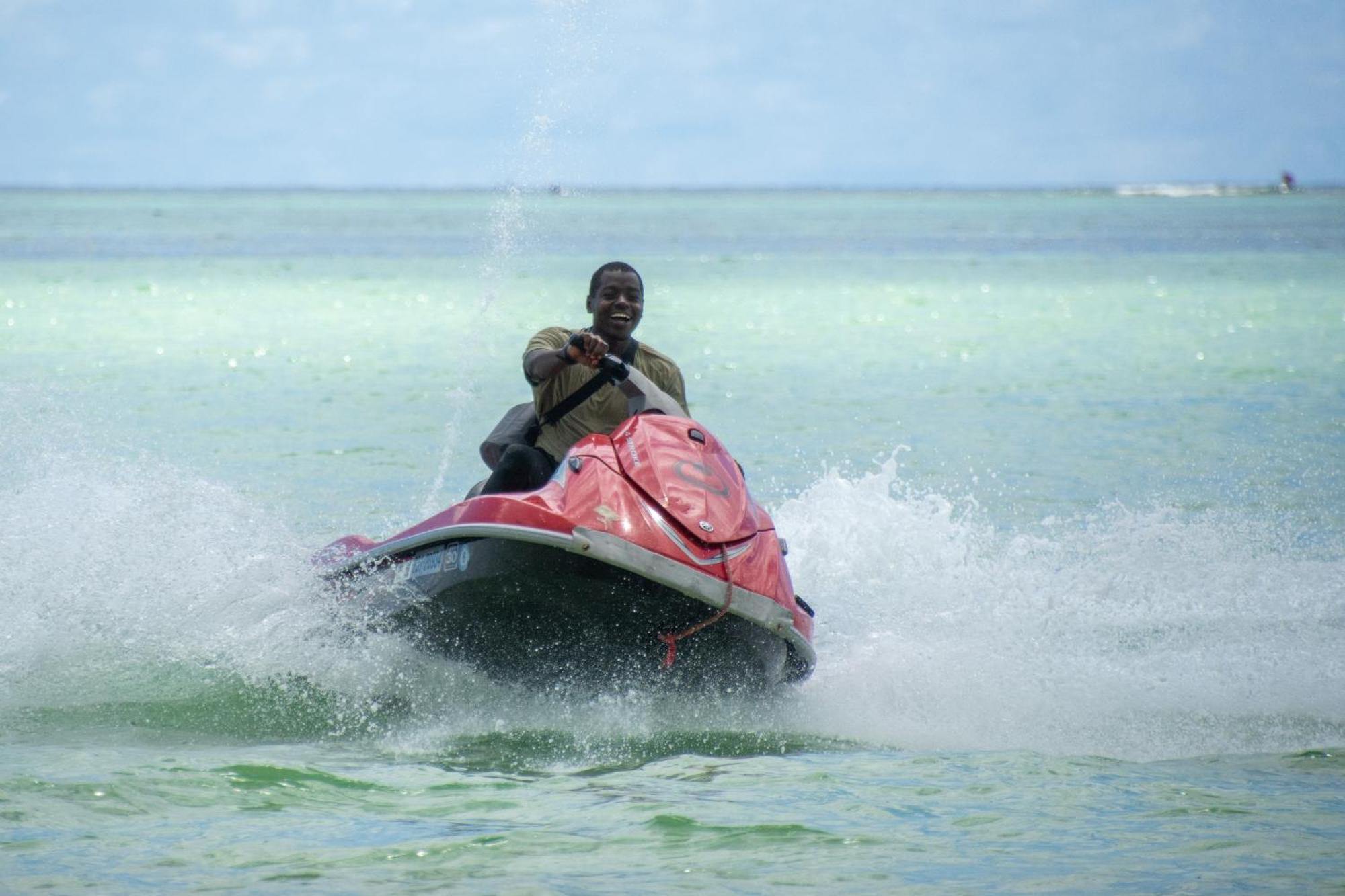 Royal Mandarin Hotel & Resort Pwani Mchangani Esterno foto