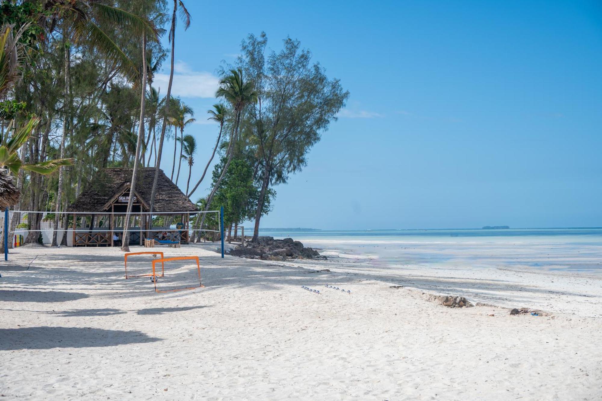 Royal Mandarin Hotel & Resort Pwani Mchangani Esterno foto