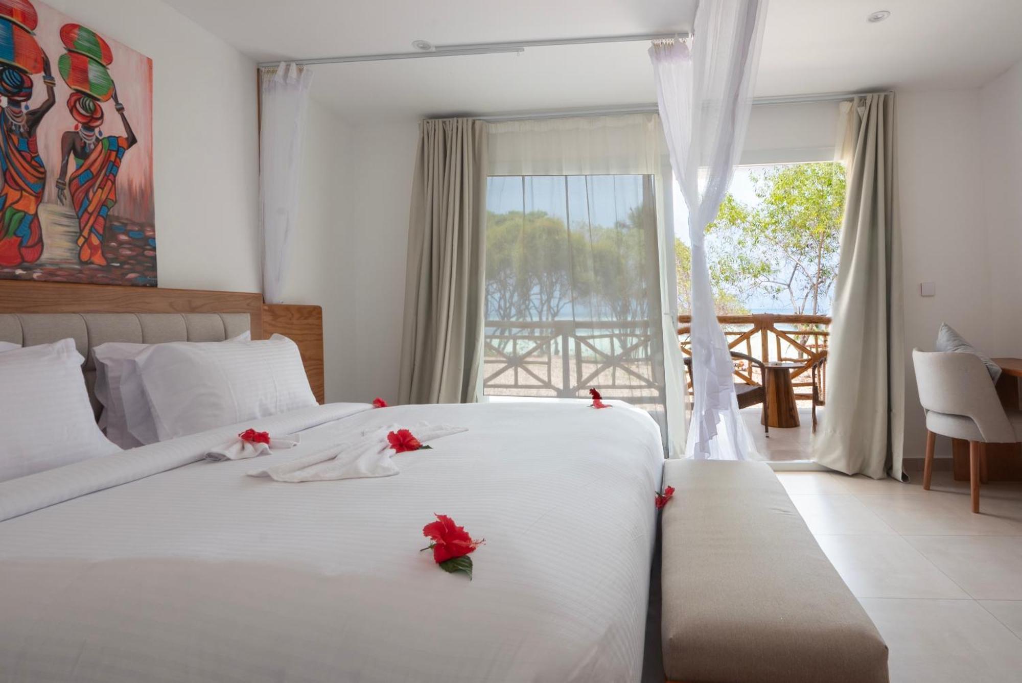 Royal Mandarin Hotel & Resort Pwani Mchangani Esterno foto