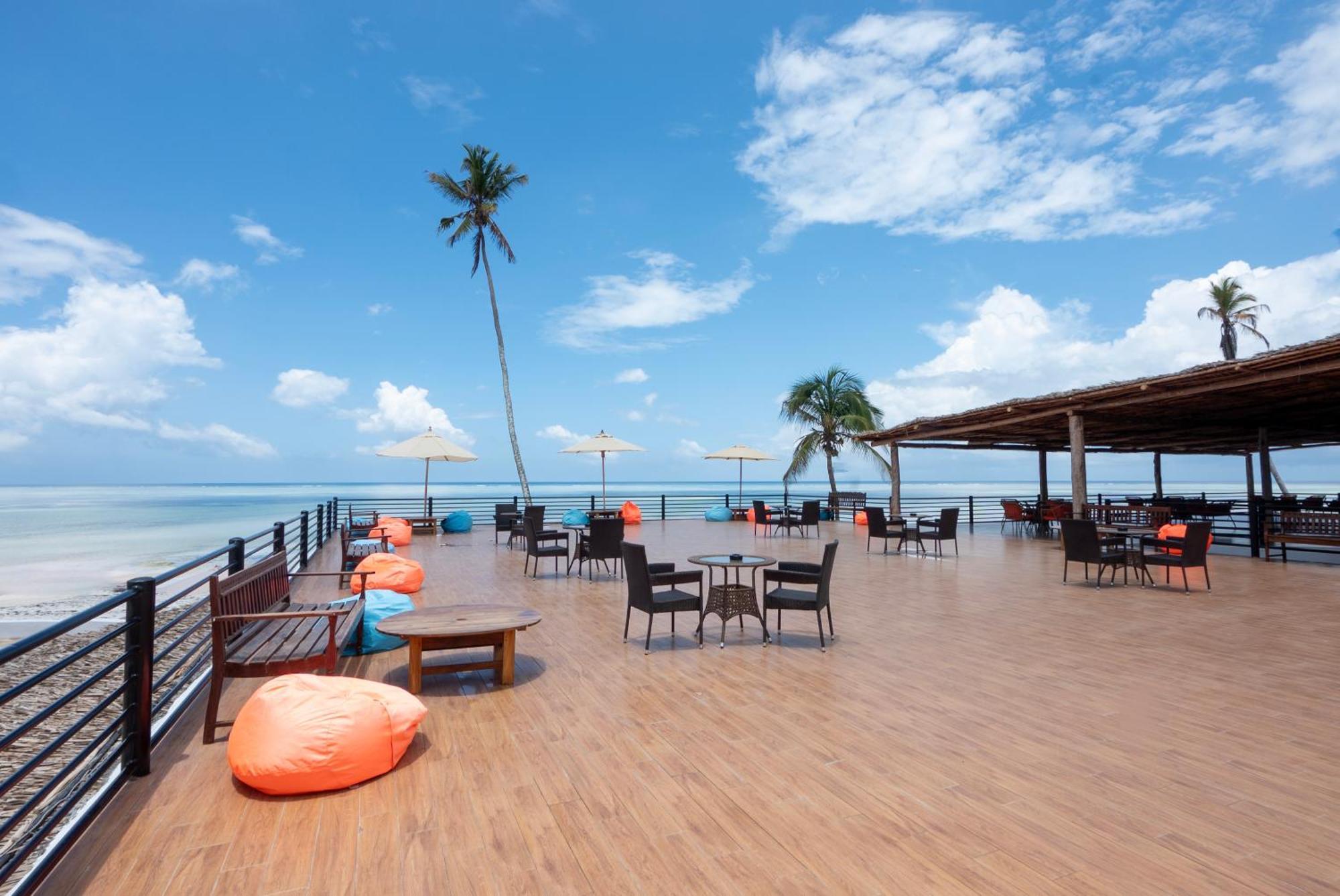 Royal Mandarin Hotel & Resort Pwani Mchangani Esterno foto