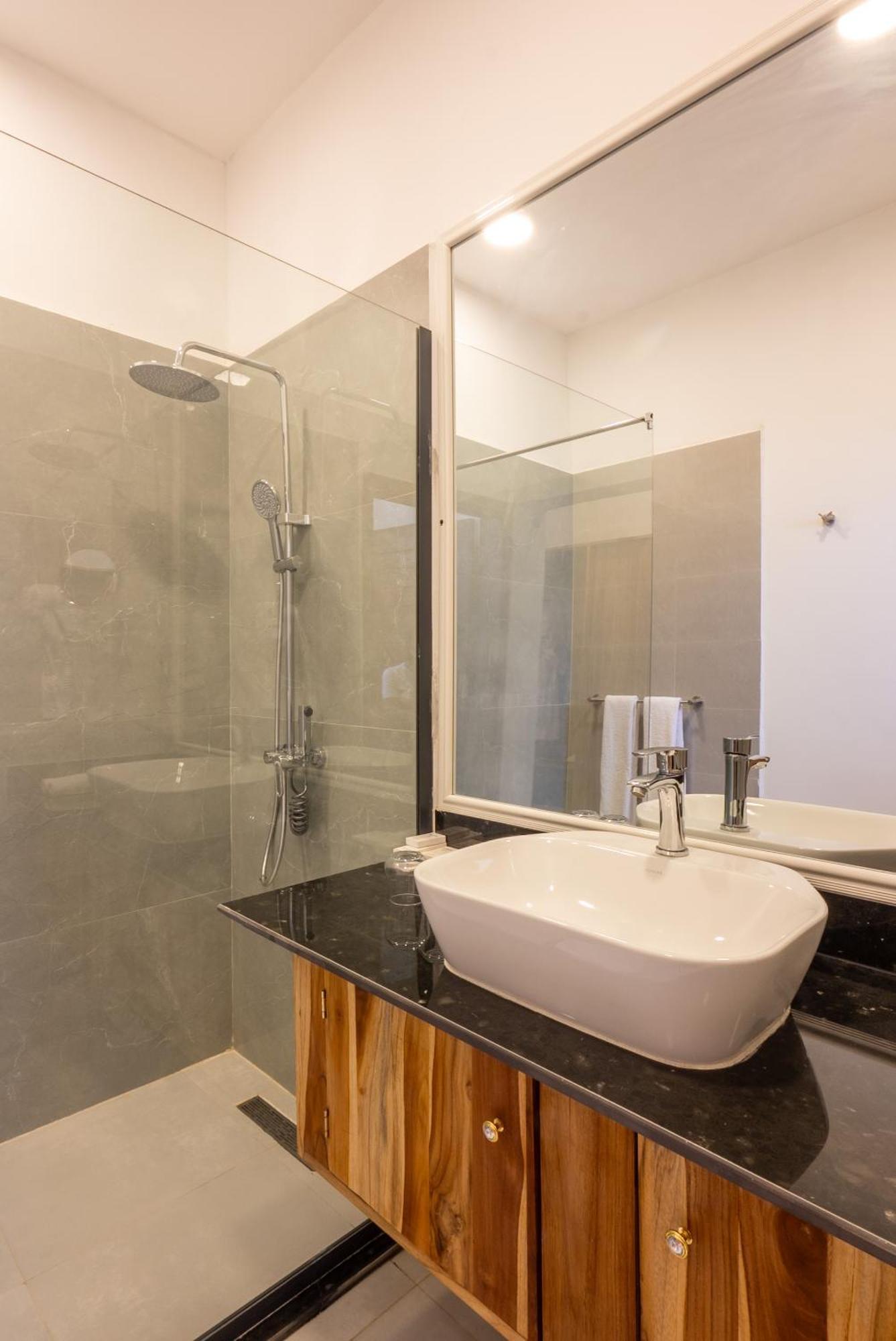 Royal Mandarin Hotel & Resort Pwani Mchangani Esterno foto