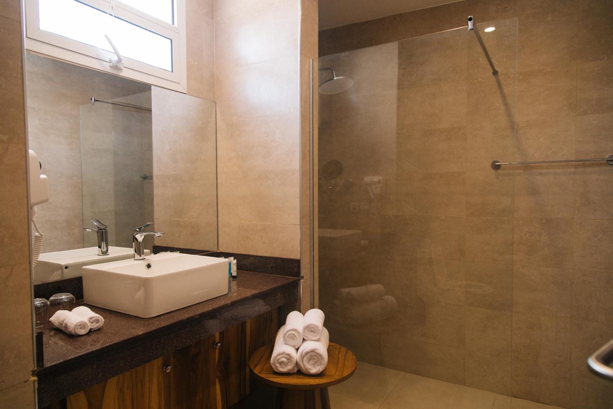 Royal Mandarin Hotel & Resort Pwani Mchangani Esterno foto
